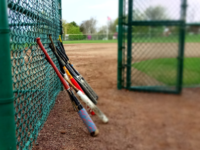 How to Choose a Softball Bat