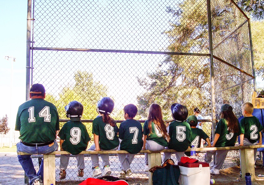 How to keep your youth softball team engaged during practices