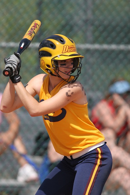 Dazzling-The-Diamond-Top-Youth-Softball-Uniforms-For-Your-Rising-Star